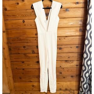 House of CB Sleevless White Jumpsuit XS